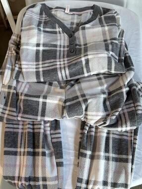 Joyspun Women's Multi and Grey Pajama